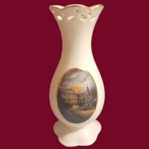 Avon "The Lights Of Liberty" #ThomasKinkade Ivory Vase